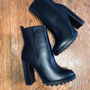 Ankle booties- NEVER worn